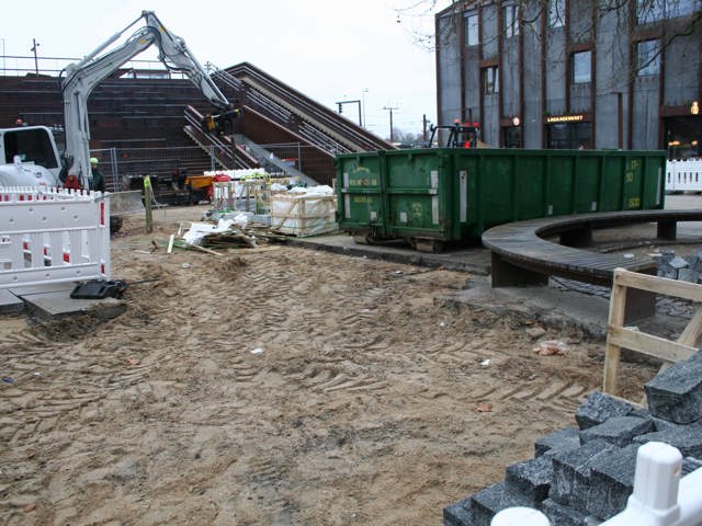 Arbejde med belægning på Stationstorvet